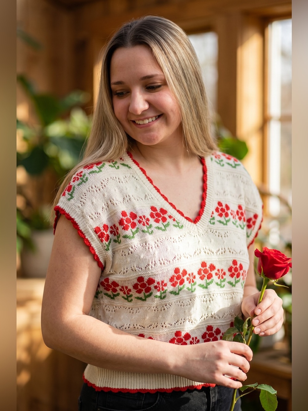 Very J Cream Knit Floral Short-Sleeve Sweater Top